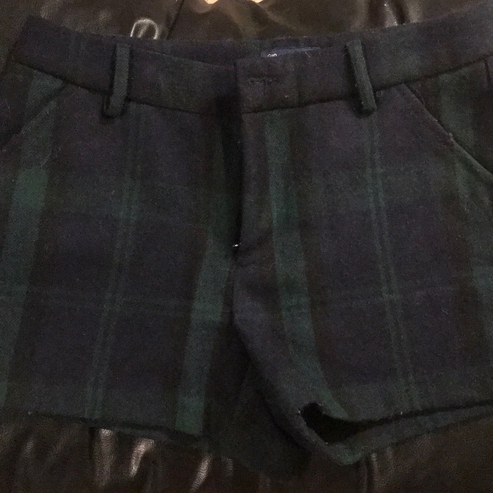 ❄️ GAP PLAID SHORTS ❄️